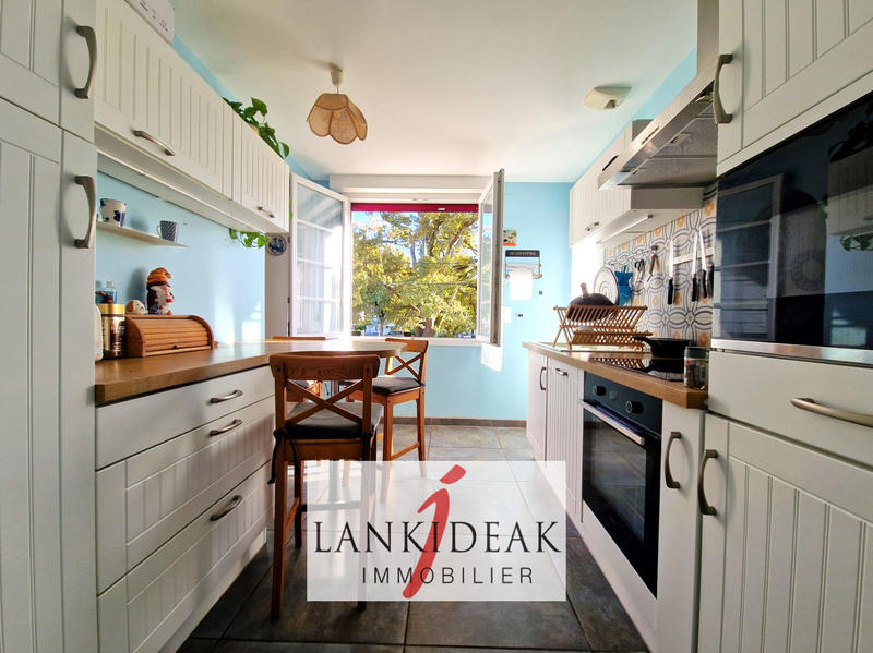 Maison - 121 m² - 7 pièces