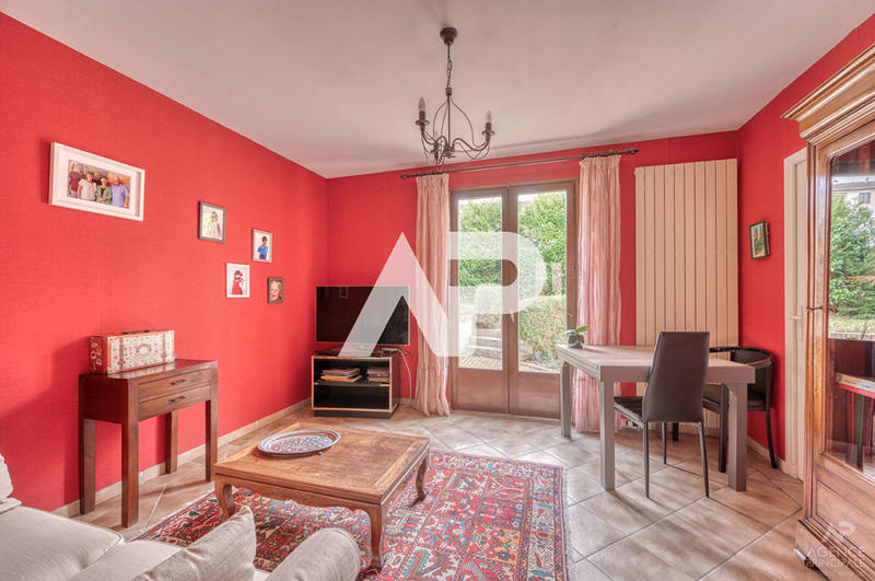 Maison - 171 m² - 7 pièces