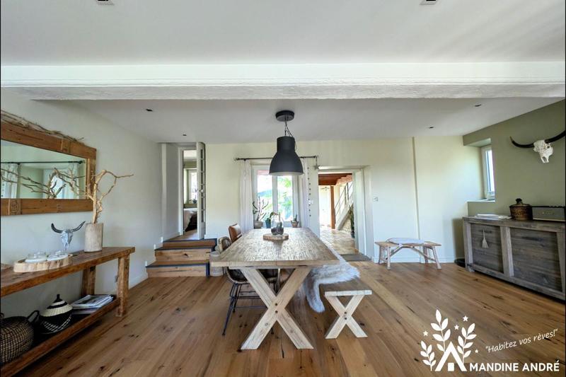 Maison - 175 m² - 6 pièces