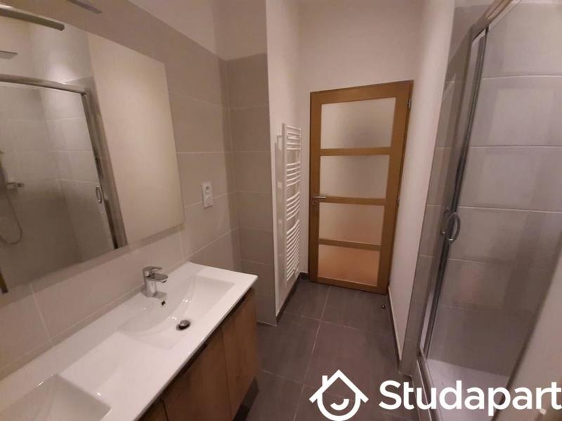 Chambre - 133 m² - 1 pièce