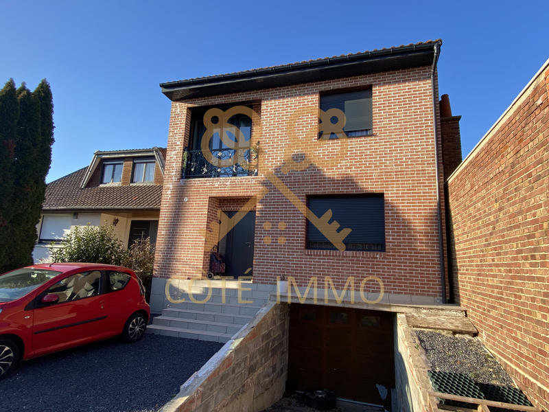 Maison - 140 m² - 6 pièces