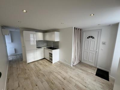 Studio - 24 m² - 1 pièce