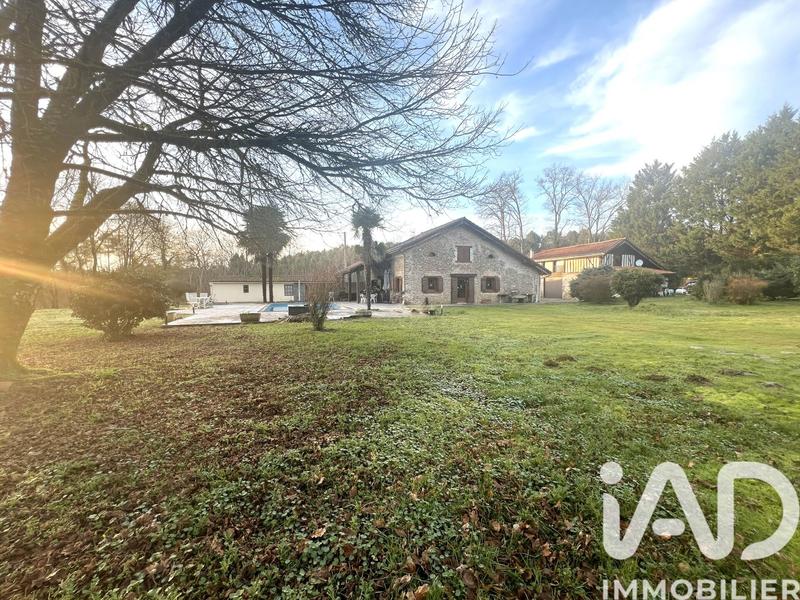 Maison - 184 m² - 4 pièces