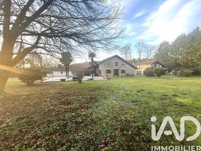 Maison - 184 m² - 4 pièces