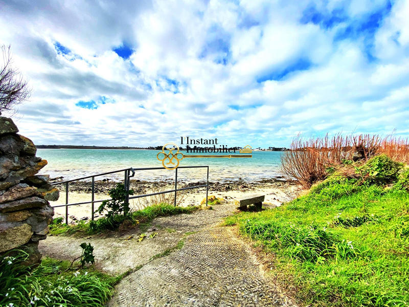 Maison - 167 m² - 8 pièces