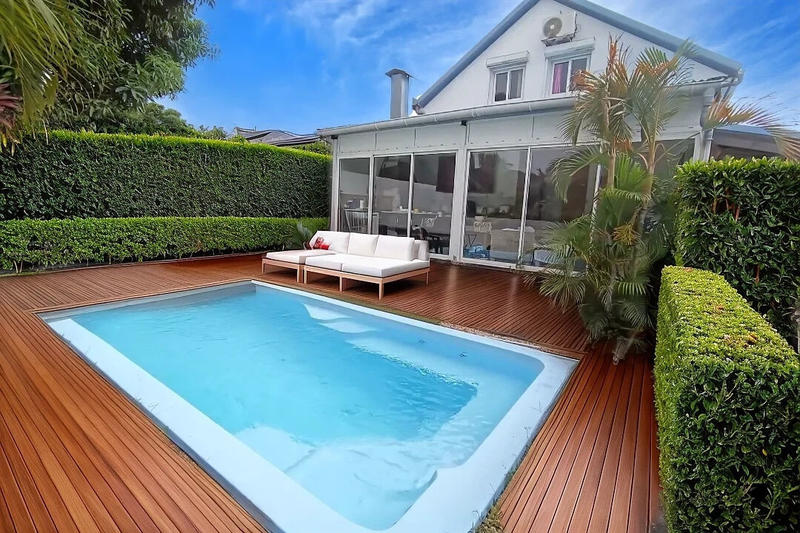 Maison - 136 m² - 8 pièces