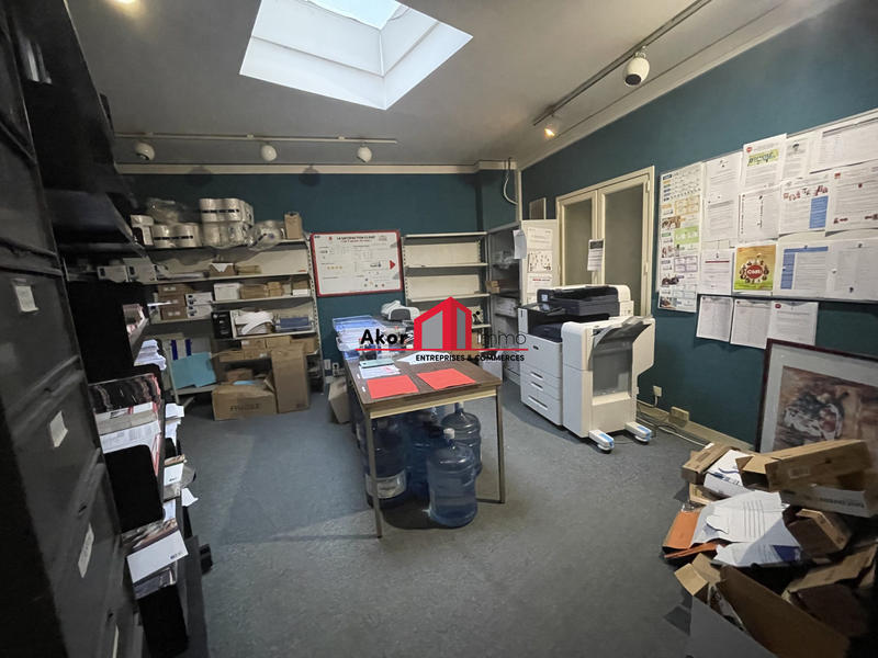 Bureau - 142 m²