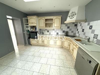 Maison - 150 m² - 5 pièces