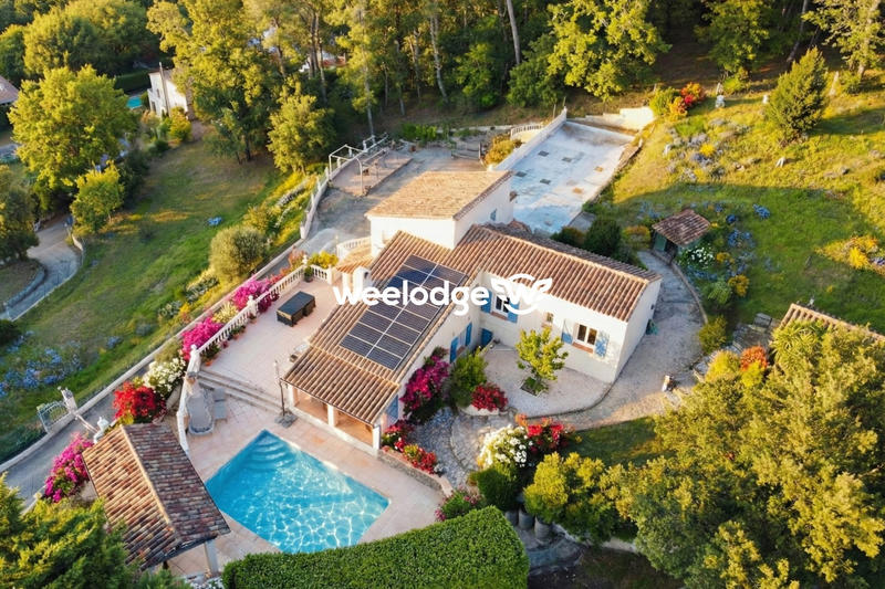 Maison - 168 m² - 7 pièces