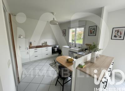 Maison - 83 m² - 3 pièces