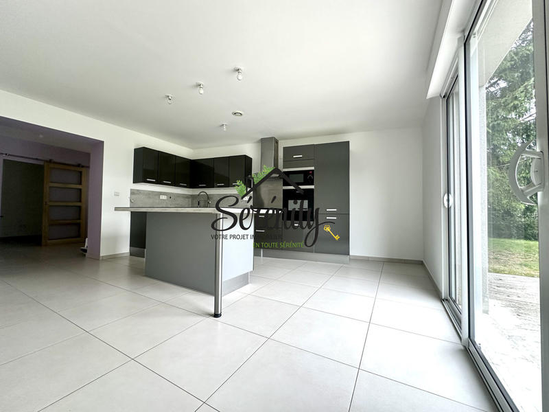 Maison - 140 m² - 5 pièces