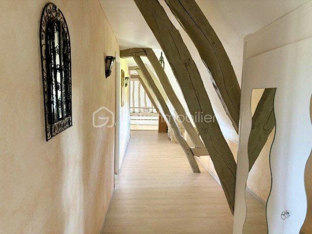 Maison - 200 m² - 6 pièces