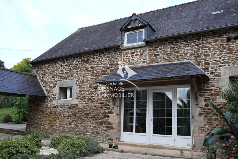 Maison - 280 m² - 8 pièces