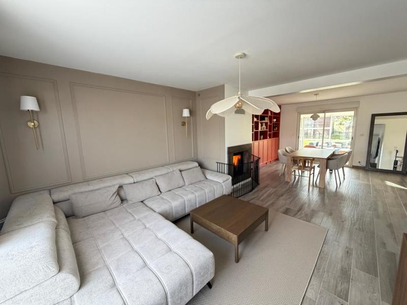 Maison - 152 m² - 6 pièces