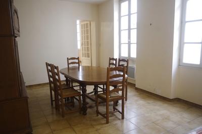 Maison - 220 m² - 10 pièces