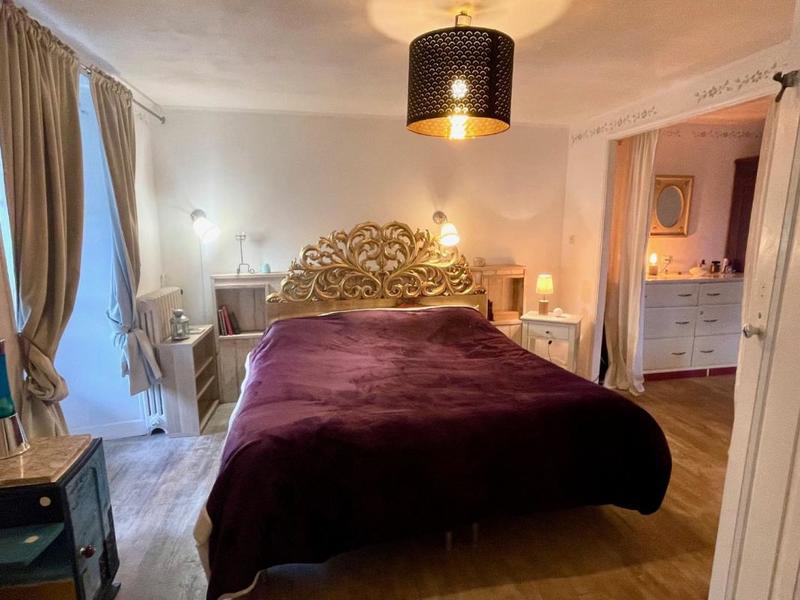 Maison - 293 m² - 11 pièces