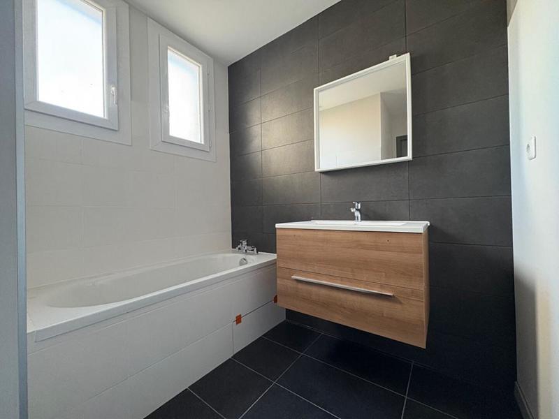 Appartement - 103 m² - 4 pièces