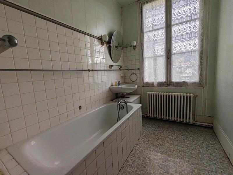 Maison - 186 m² - 6 pièces