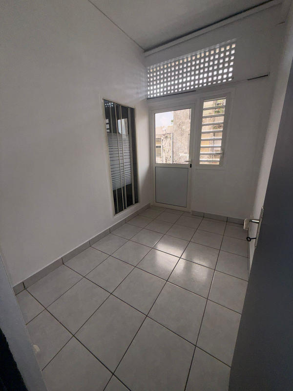 Appartement - 128 m² - 5 pièces