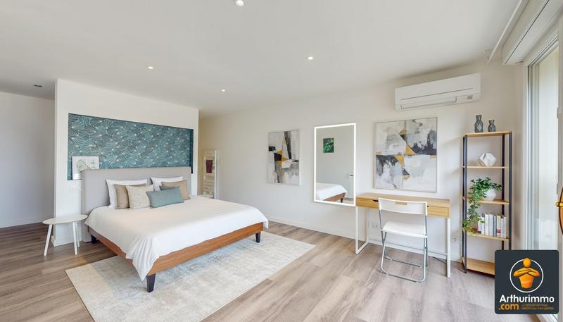 Maison - 180 m² - 7 pièces