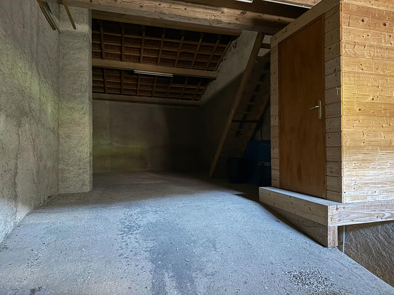 Maison - 240 m² - 10 pièces