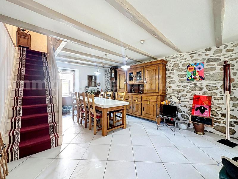 Maison - 168 m² - 5 pièces