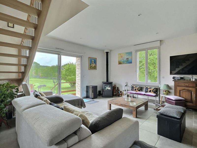 Maison - 138 m² - 5 pièces