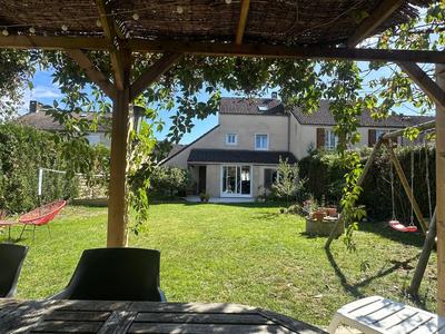 Maison traditionnelle - 100 m² - 6 pièces