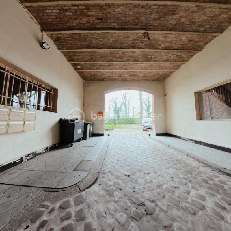 Immeuble - 1 665 m² - 33 pièces