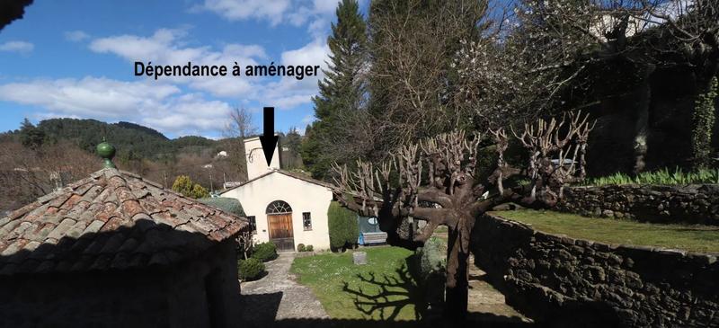 Propriété - 238 m² - 7 pièces