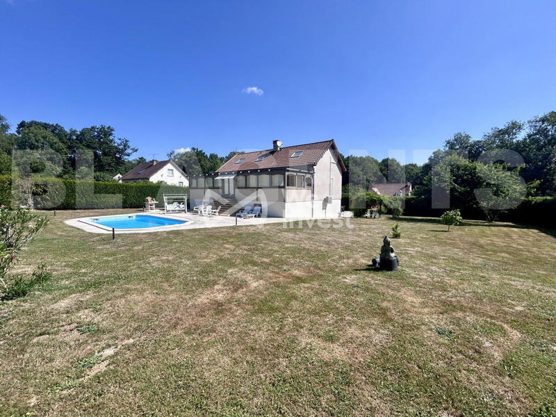 Maison - 160 m² - 7 pièces