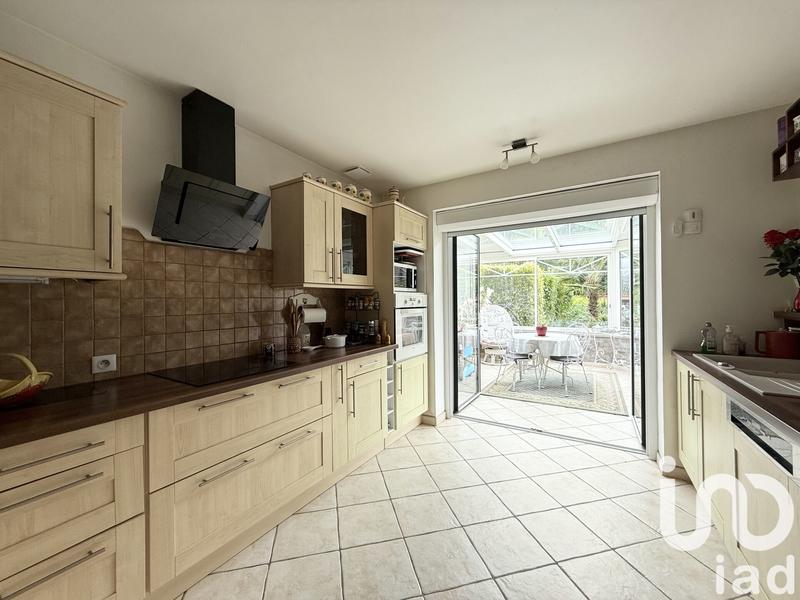 Maison - 121 m² - 6 pièces