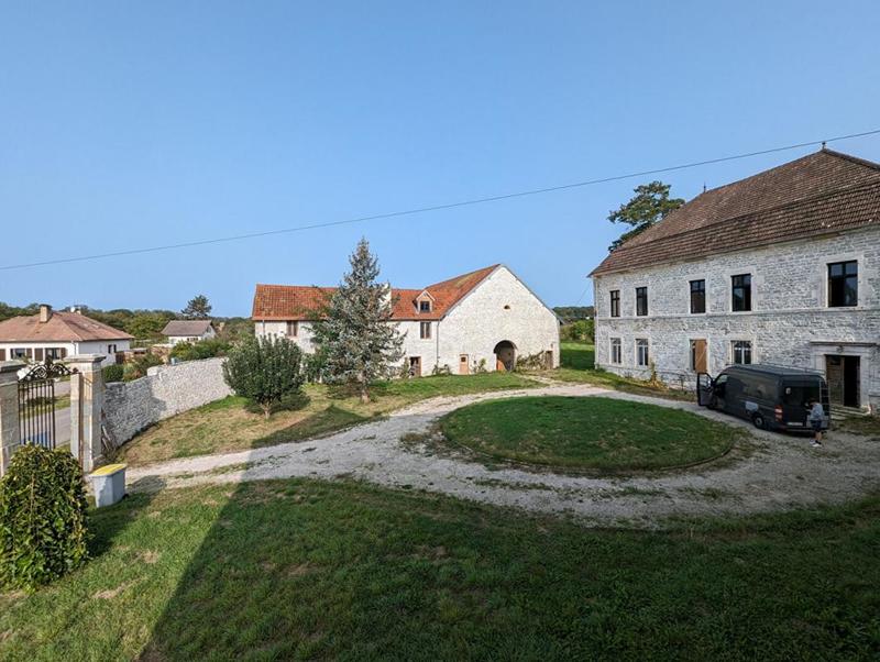 Château - 1 400 m² - 23 pièces