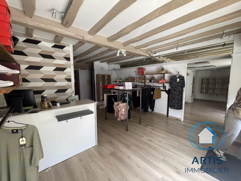 Local commercial - 77 m² - 3 pièces