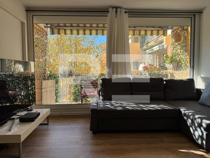 Appartement - 98 m² - 5 pièces