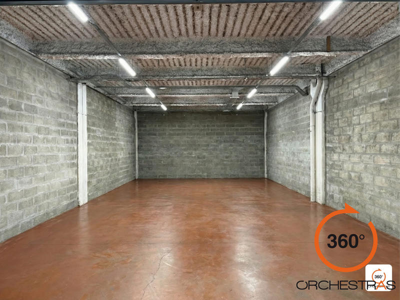 Local d'activités - 423 m²