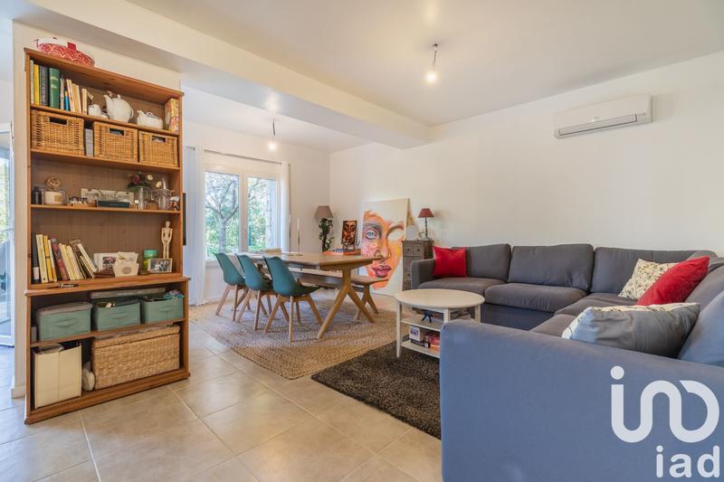 Maison - 256 m² - 8 pièces