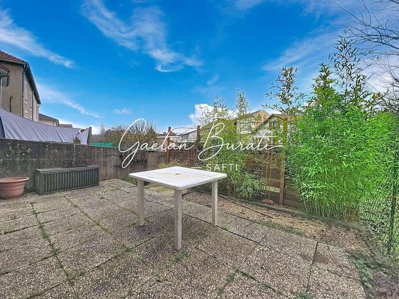 Maison - 85 m² - 5 pièces