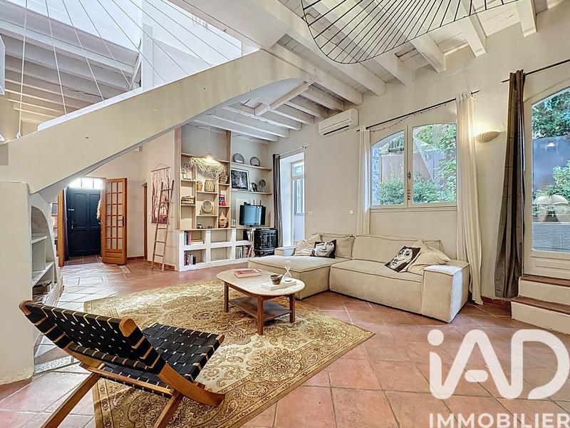 Maison - 180 m² - 8 pièces