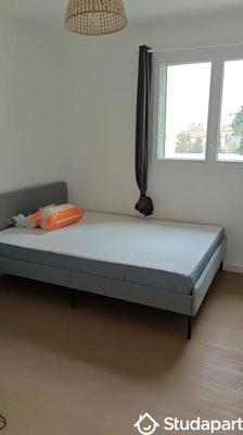 Chambre - 9 m² - 1 pièce