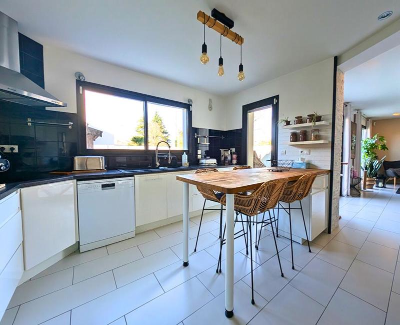 Maison - 130 m² - 5 pièces