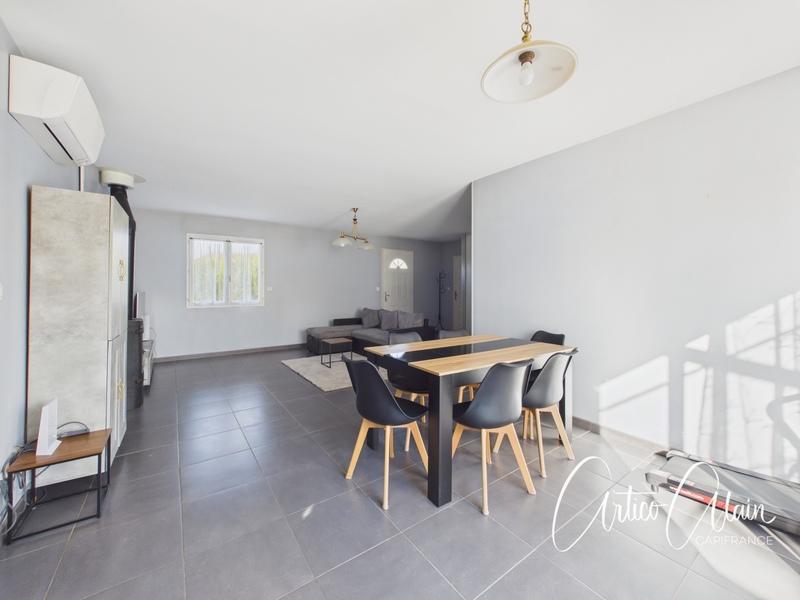 Maison - 91 m² - 4 pièces