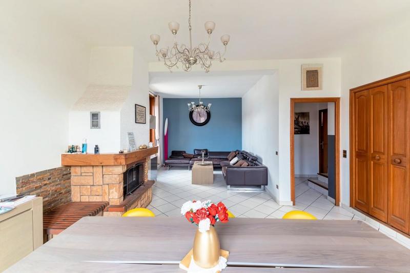 Maison - 220 m² - 5 pièces