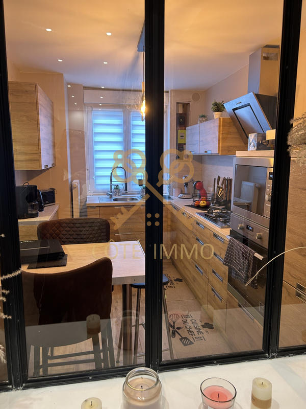 Maison - 90 m² - 3 pièces