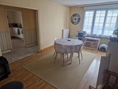 Maison - 114 m² - 6 pièces