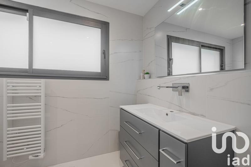 Maison - 184 m² - 7 pièces