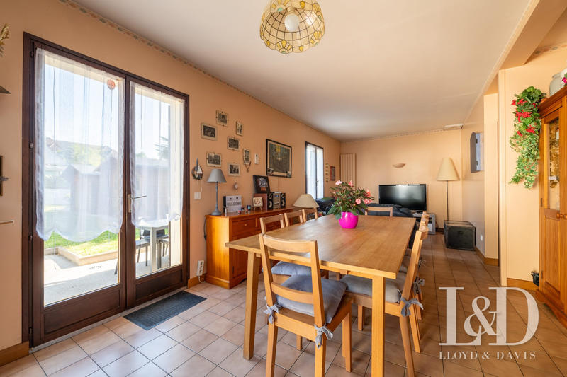 Maison - 105 m² - 5 pièces