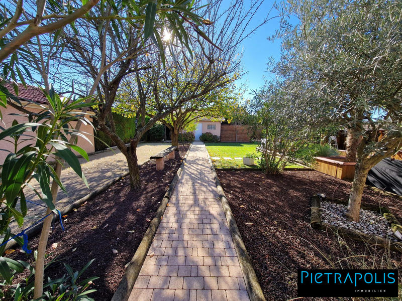 Maison traditionnelle - 171 m² - 5 pièces