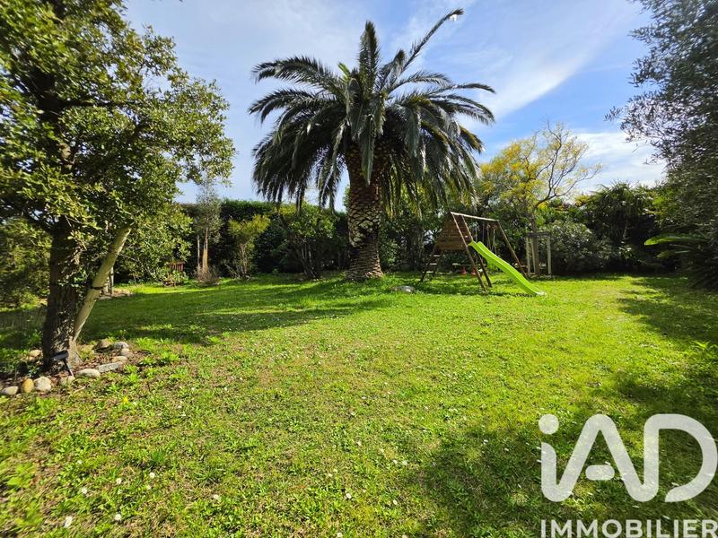 Maison - 206 m² - 6 pièces