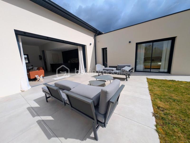 Maison - 140 m² - 6 pièces